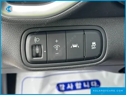 HYUNDAI VENUE 1.6 SMART
