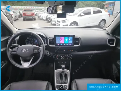 HYUNDAI VENUE 1.6 MODERN