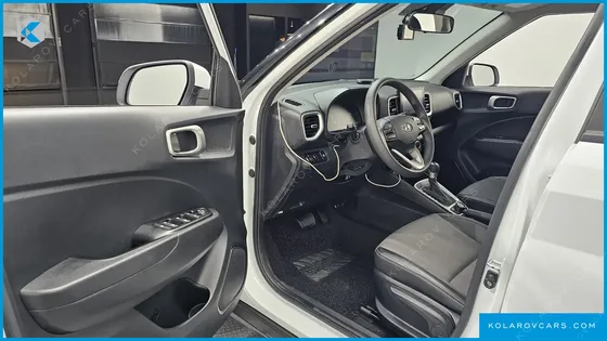 HYUNDAI VENUE 1.6 SMART