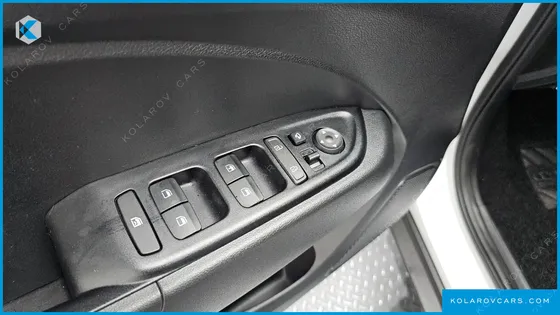HYUNDAI VENUE 1.6 SMART