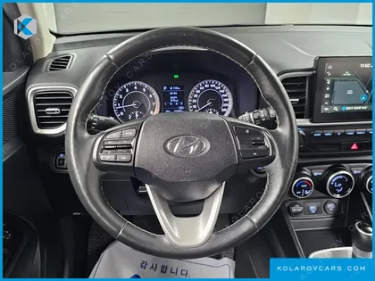 HYUNDAI VENUE 1.6 MODERN