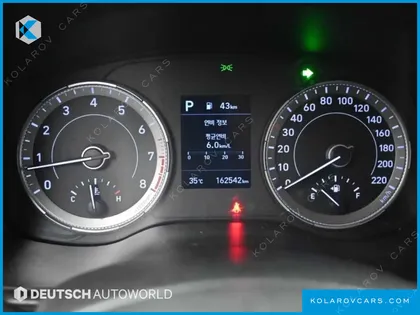 HYUNDAI VENUE 1.6 MODERN