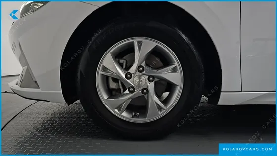 HYUNDAI ELANTRA (AVANTE) 1.6 LPI (RENTAL CAR)