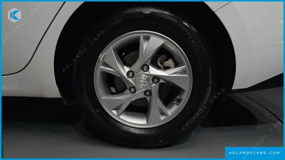 HYUNDAI ELANTRA (AVANTE) 1.6 LPI (RENTAL CAR)