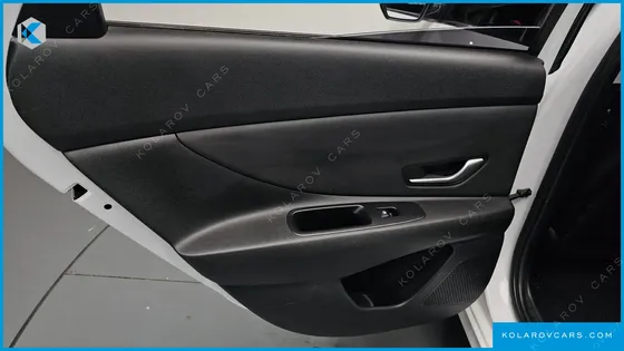 HYUNDAI ELANTRA (AVANTE) 1.6 LPI (RENTAL CAR)