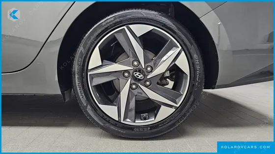 HYUNDAI ELANTRA (AVANTE) INSPIRATION