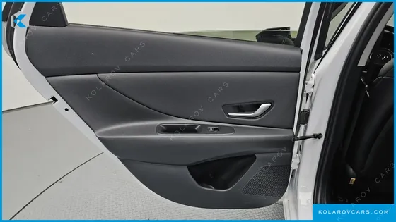 HYUNDAI ELANTRA (AVANTE) 1.6 LPI (RENTAL CAR)