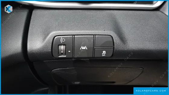 HYUNDAI ELANTRA (AVANTE) 1.6 LPI (RENTAL CAR)