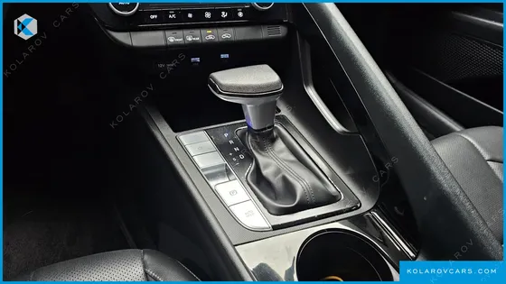 HYUNDAI ELANTRA (AVANTE) SMART