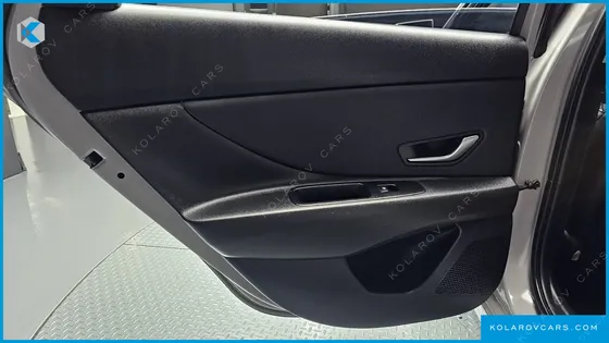 HYUNDAI ELANTRA (AVANTE) SMART