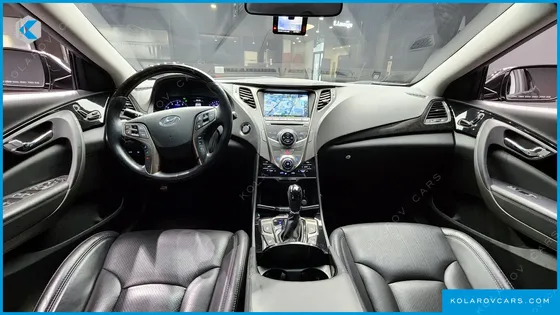 HYUNDAI GRANDEUR HG240 LUXURY