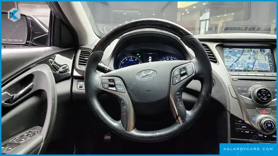 HYUNDAI GRANDEUR HG240 LUXURY