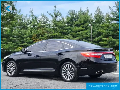 HYUNDAI GRANDEUR HG300 EXCLUSIVE