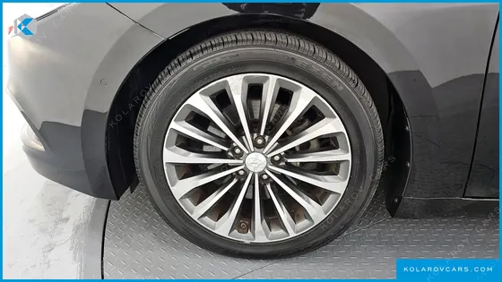 HYUNDAI GRANDEUR HG240 SPECIAL