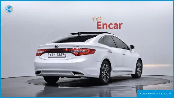 HYUNDAI GRANDEUR HG240 MODERN
