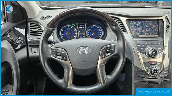 HYUNDAI GRANDEUR HG240 MODERN