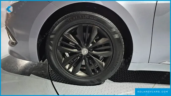 HYUNDAI GRANDEUR HG240 MODERN COLLECTION