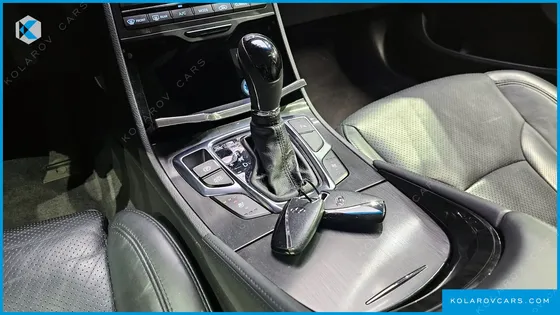 HYUNDAI GRANDEUR HG240 MODERN COLLECTION