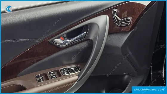 HYUNDAI GRANDEUR HG240 MODERN