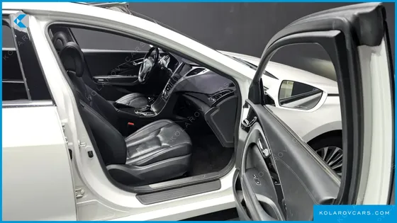 HYUNDAI GRANDEUR HG300 EXCLUSIVE