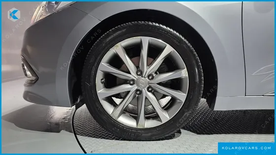 HYUNDAI GRANDEUR HG300 PREMIUM