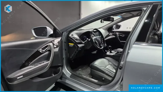 HYUNDAI GRANDEUR HG300 PREMIUM