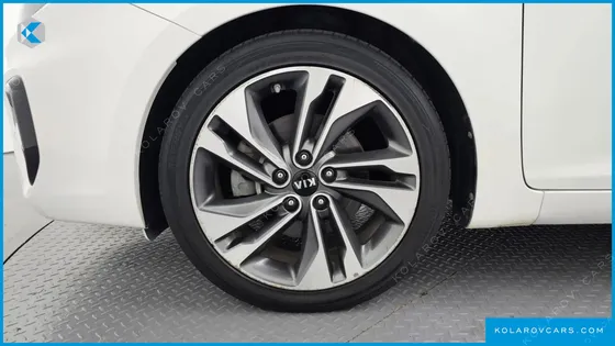 KIA CARENS 2.0 LPI PRESTIGE