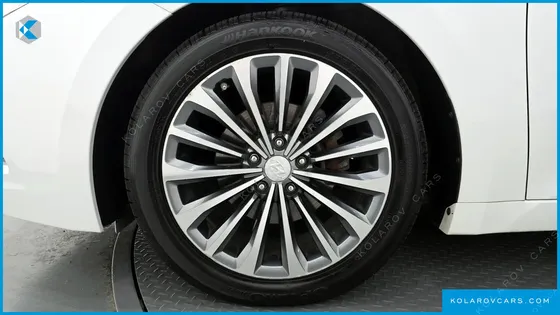 HYUNDAI GRANDEUR HG300 PREMIUM