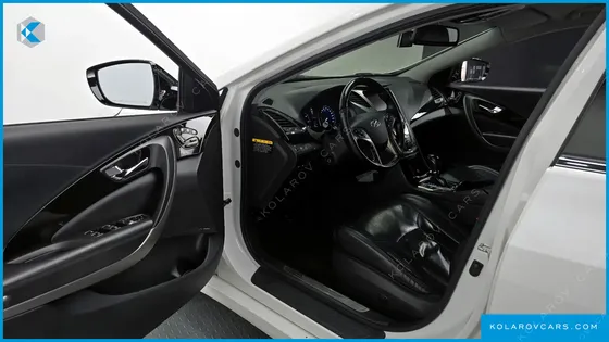 HYUNDAI GRANDEUR HG300 PREMIUM
