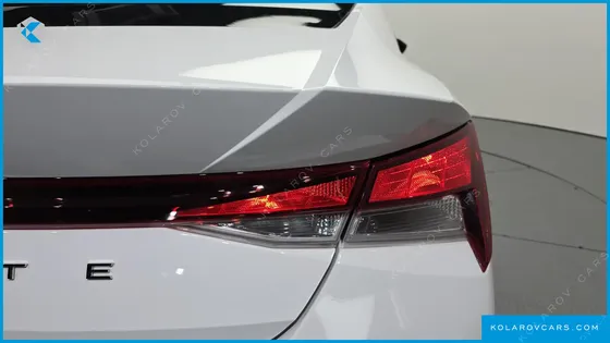 HYUNDAI ELANTRA (AVANTE) 1.6
