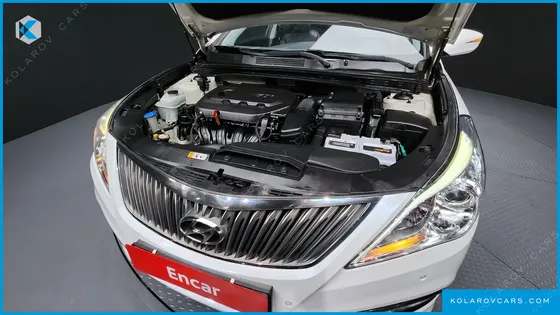 HYUNDAI GRANDEUR HG240 MODERN