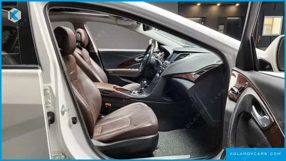 HYUNDAI GRANDEUR HG240 MODERN