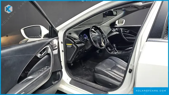 HYUNDAI GRANDEUR HG240 MODERN