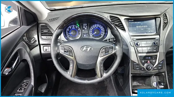 HYUNDAI GRANDEUR HG240 MODERN