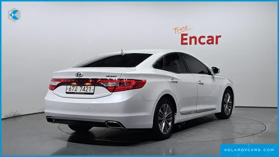 HYUNDAI GRANDEUR HG240 MODERN