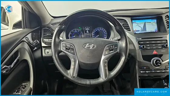 HYUNDAI GRANDEUR HG240 MODERN