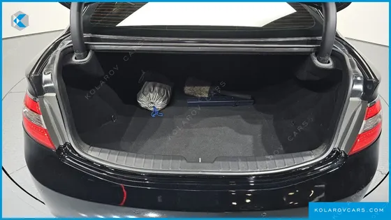 HYUNDAI GRANDEUR HG300 ROYAL