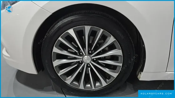 HYUNDAI GRANDEUR HG300 EXCLUSIVE