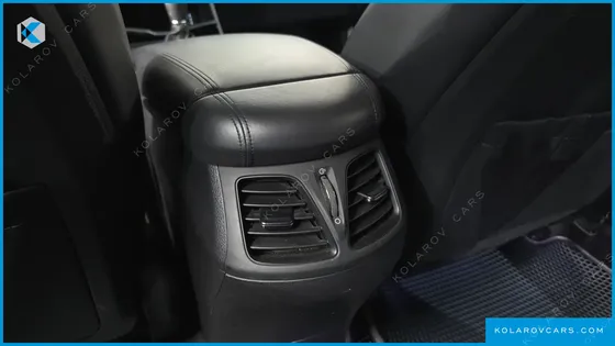 HYUNDAI GRANDEUR HG240 MODERN