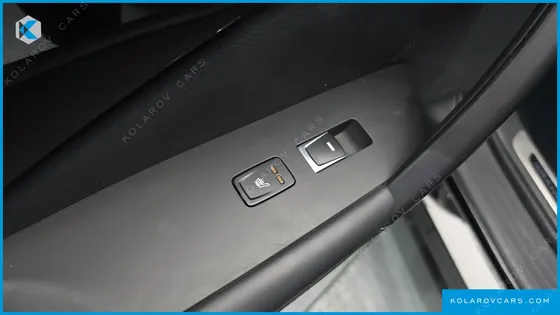 HYUNDAI GRANDEUR HG240 MODERN