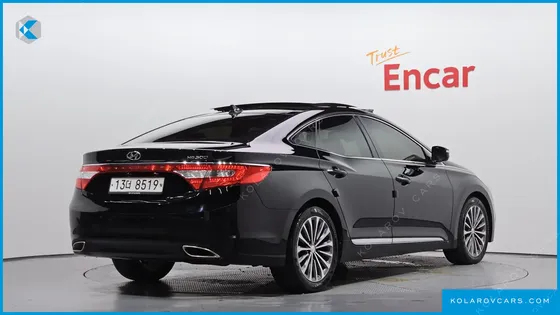 HYUNDAI GRANDEUR HG240 MODERN