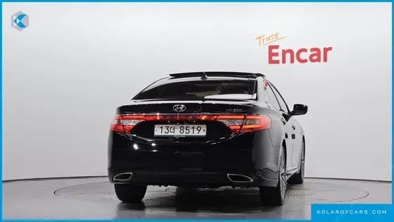 HYUNDAI GRANDEUR HG240 MODERN
