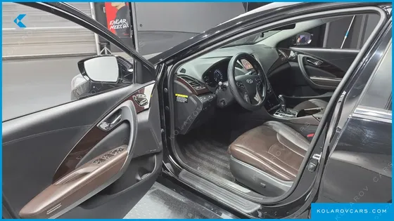 HYUNDAI GRANDEUR HG300 PREMIUM