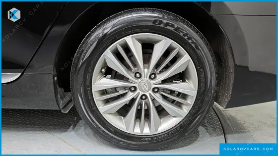 HYUNDAI GRANDEUR LPG HG300 HANDICAPPED ONLY