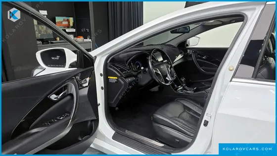 HYUNDAI GRANDEUR HG220 DIESEL MODERN