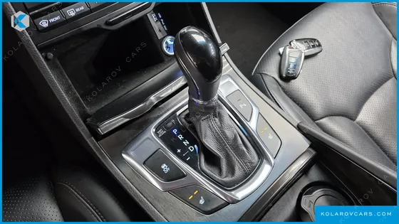 HYUNDAI GRANDEUR HG240 MODERN