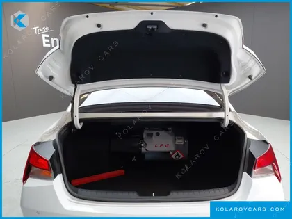 HYUNDAI ELANTRA (AVANTE) 1.6 LPI (RENTAL CAR)