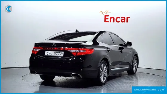 HYUNDAI GRANDEUR HG240 MODERN