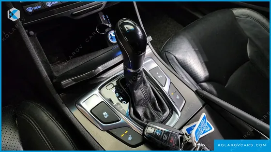 HYUNDAI GRANDEUR HG240 MODERN