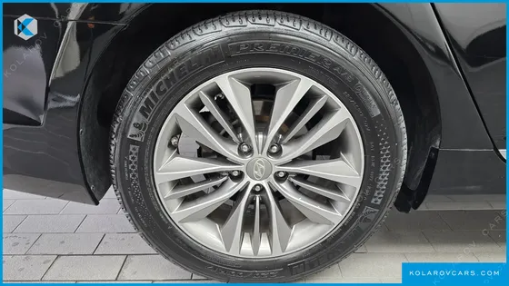 HYUNDAI GRANDEUR HG220 DIESEL MODERN